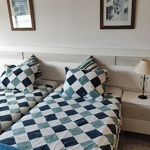 cozy-apartment-with-first-line-seaview-in-perfect.1costadelsol.com/